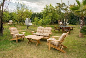 Krémový zahradní lounge set z masivního dřeva pro 4 Adirondack – Floriane Garden